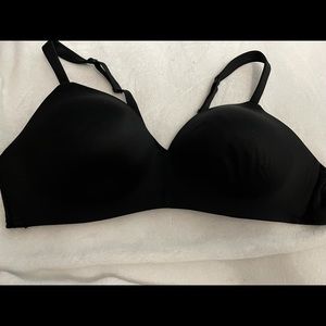 Women’s Cacique wireless push-ups size 44B